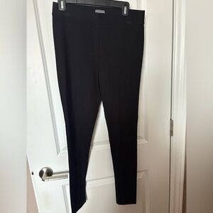 Vince Camuto Black skinny pull up pants (size small). NWOT